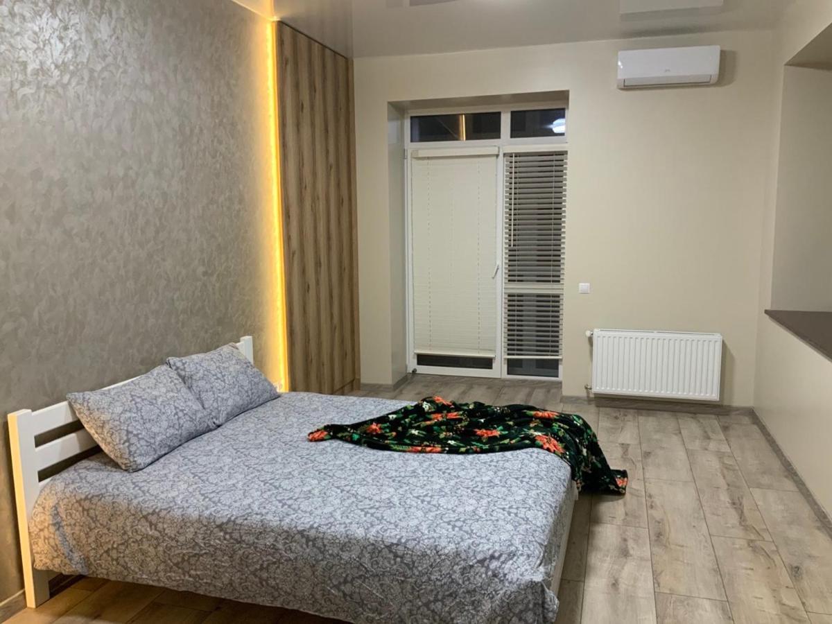 Vip Apartment У Центрі Міста, Новобуджк Театральний,Дуже Простора Rivne Eksteriør bilde