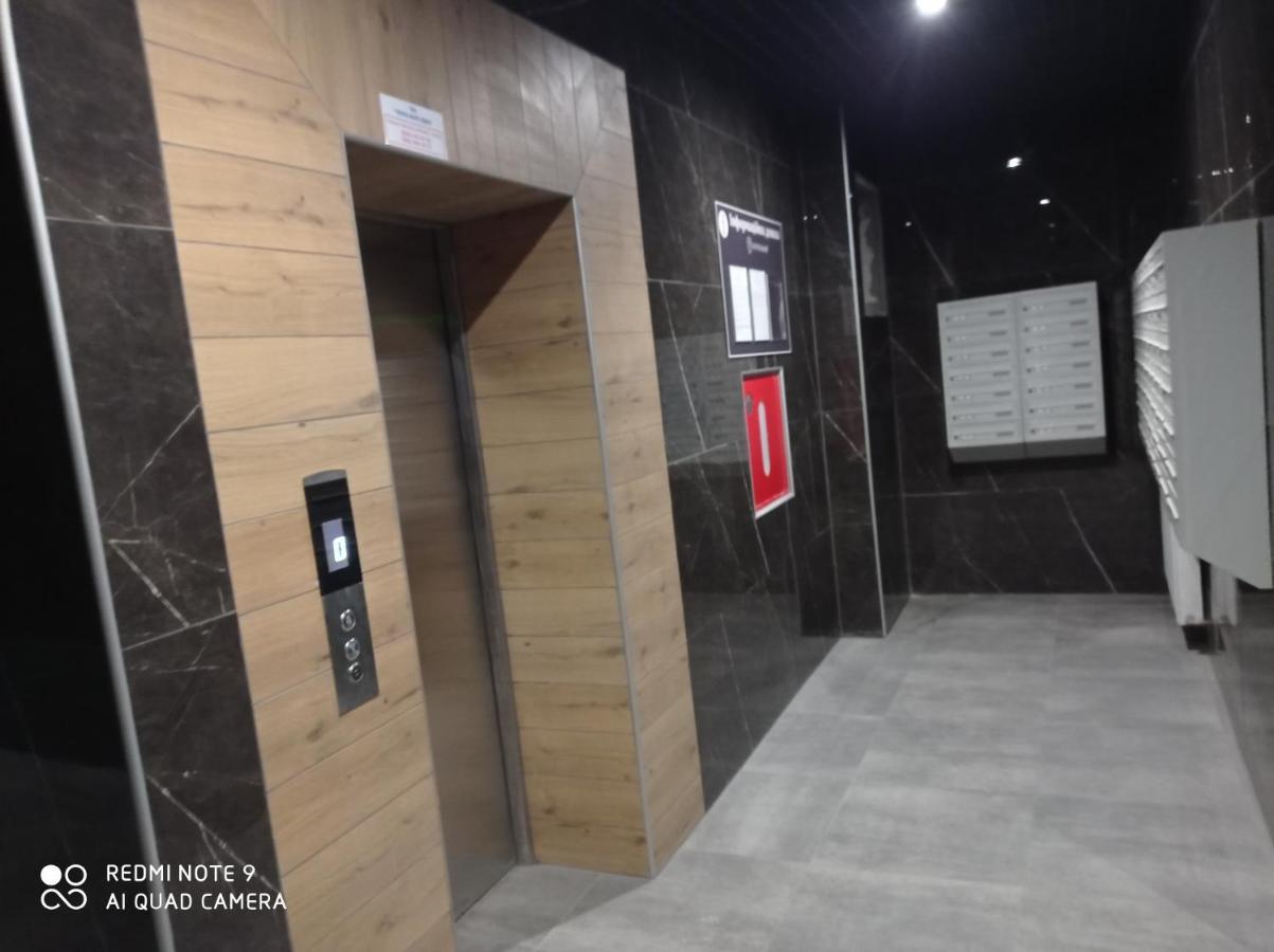 Vip Apartment У Центрі Міста, Новобуджк Театральний,Дуже Простора Rivne Eksteriør bilde