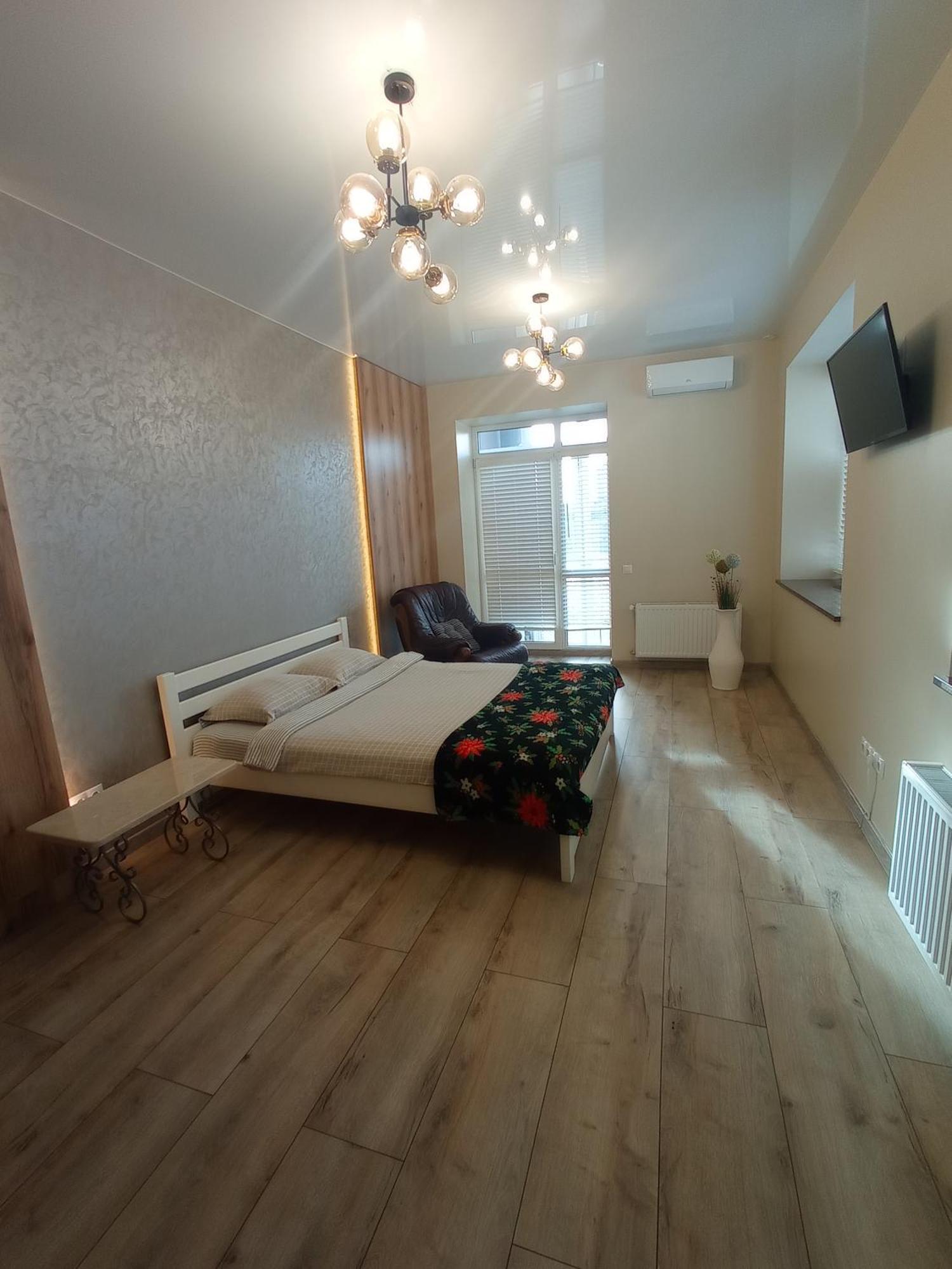 Vip Apartment У Центрі Міста, Новобуджк Театральний,Дуже Простора Rivne Eksteriør bilde