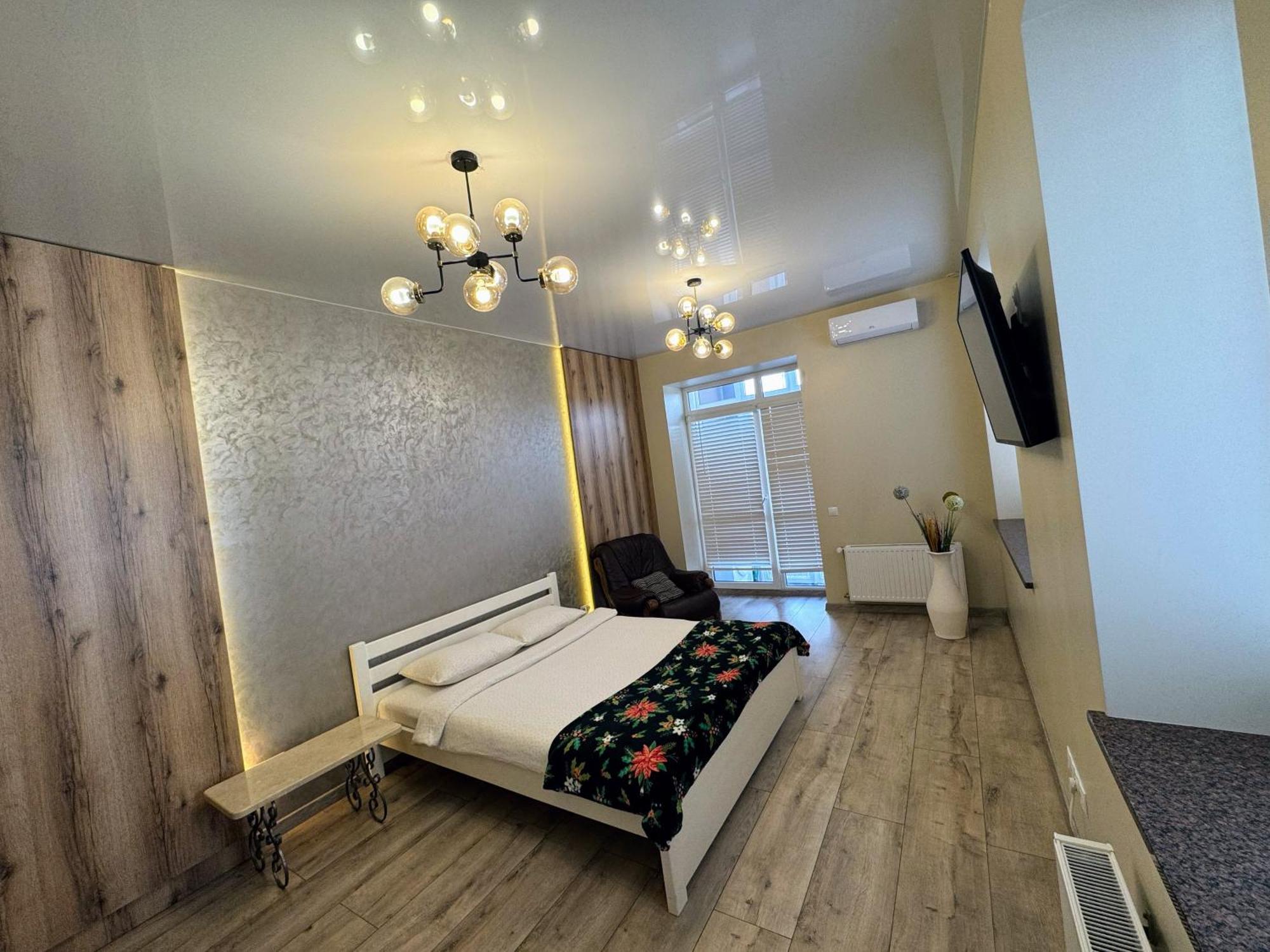 Vip Apartment У Центрі Міста, Новобуджк Театральний,Дуже Простора Rivne Eksteriør bilde