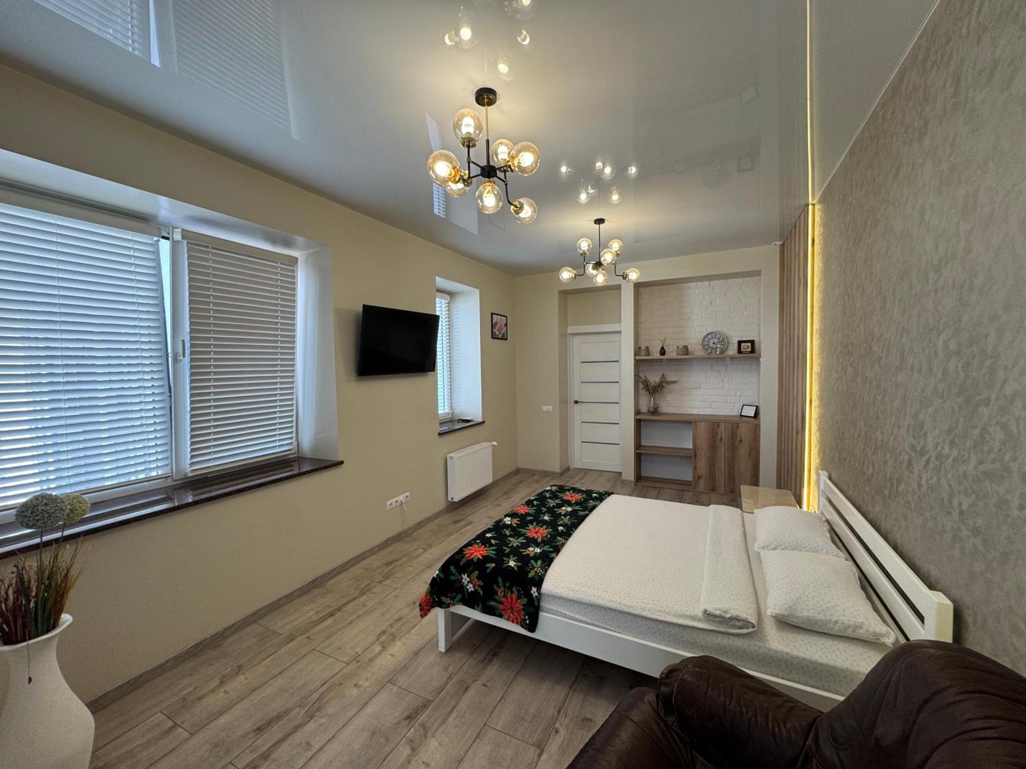 Vip Apartment У Центрі Міста, Новобуджк Театральний,Дуже Простора Rivne Eksteriør bilde